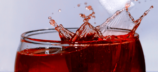 Hibiscus-Tea-Benefits_glass.png